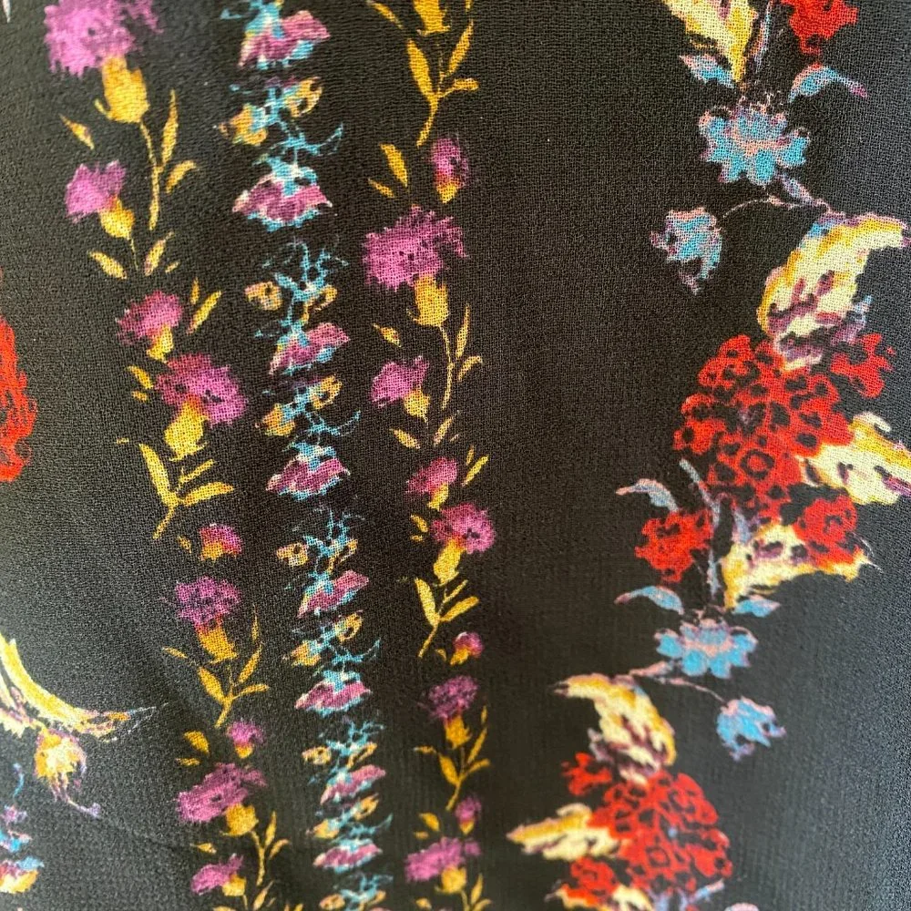 Guess Top - Picture 2 of 5